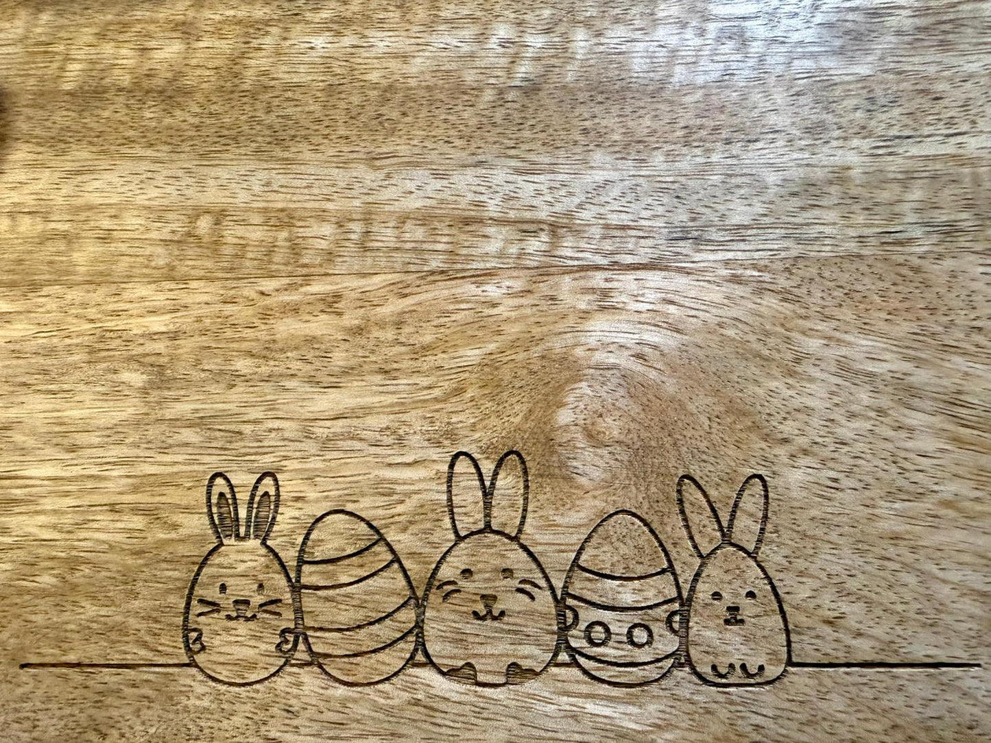 Frühstücks-Brettchen "Ostereier"